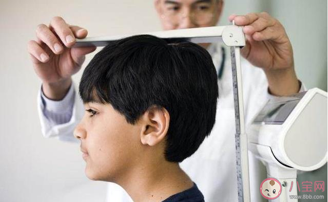 哪些迹象暗示孩子身高存在问题 怎么计算孩子遗传未来身高