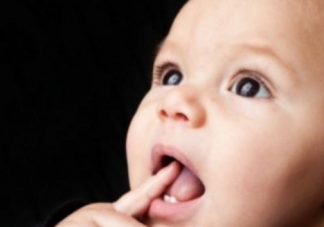 宝宝长牙阶段要注意什么 宝宝开始长牙妈妈要怎么护理