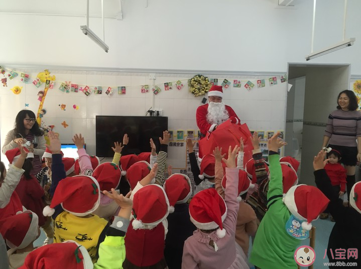 2019幼儿园庆祝圣诞节活动现场报道 幼儿园欢庆圣诞节活动报道稿大全
