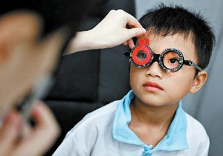 日本幼儿园四分之一学生近视是真的吗 错误用眼观念有哪些