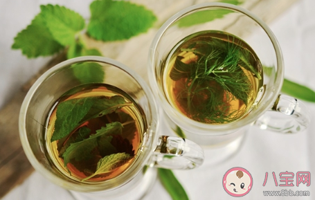 喝绿茶和红茶哪个减肥 绿茶和红茶哪个降火