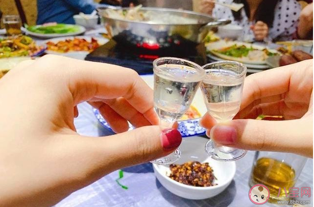 春节期间哪些疾病人群不能喝酒春节期间严格禁止喝酒的几类人群