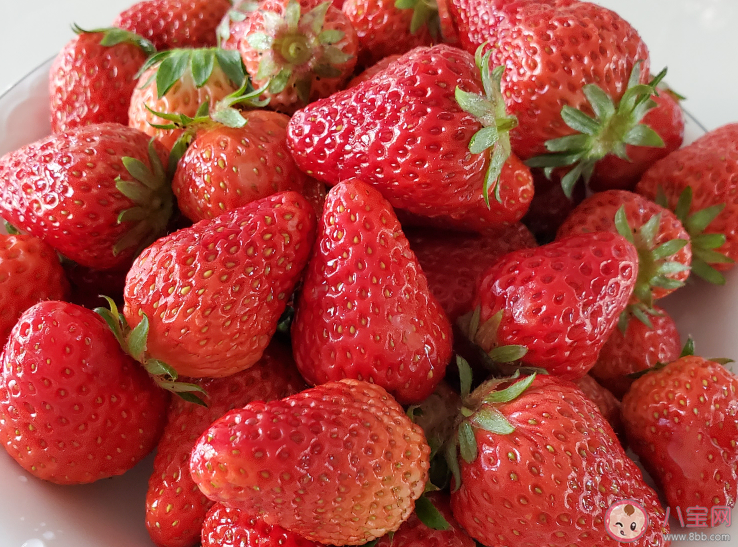 吃草莓预防新型冠状病毒是真的吗 吃草莓和新型冠状病毒有什么关系