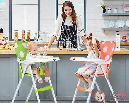 多大的孩子用餐桌椅合适  宝宝不愿坐餐桌椅怎么引导