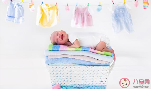 宝宝出生第一件衣服穿什么 出生后第一件衣服挑选原则
