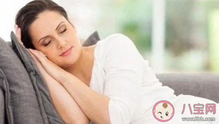 孕期睡眠不足怎么调整 孕期睡眠不足的危害