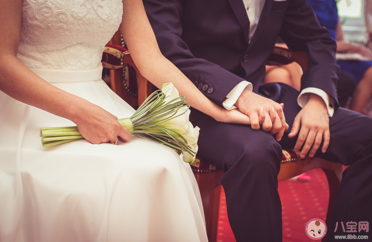 婚恋选择中年龄差距是问题吗 婚姻中对的人是什么样的