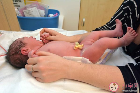 宝宝胀气怎么缓解不适 预防宝宝胀气怎么做