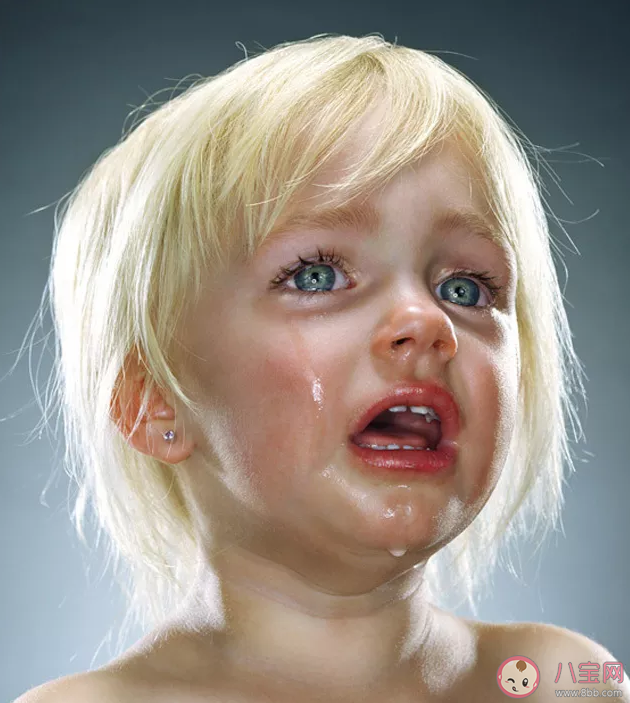 爱假哭的孩子更聪明吗 怎么判断孩子是不是假哭