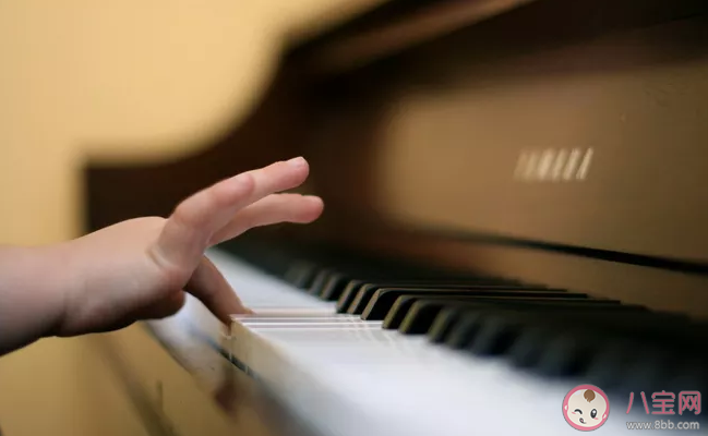 学音乐能让人变聪明吗 父母怎么给孩子进行早期的音乐训练
