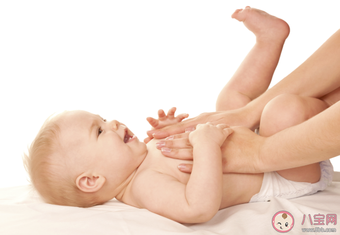 和宝宝亲密接触的正确姿势 如何和宝宝亲密接触