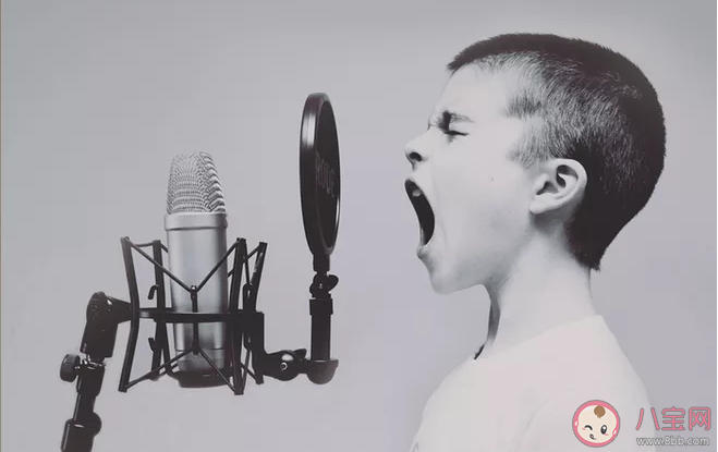 孩子几岁学声乐对声带影响小 学声乐对嗓子有影响吗