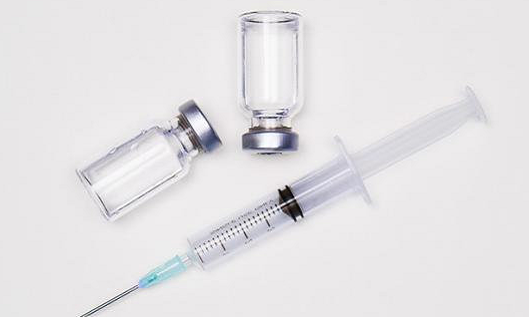 新冠疫苗首先给哪些人紧急使用 新冠疫苗优先保障四类人群