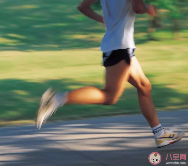长期跑步怎么保护膝盖避免损伤 跑步避免膝盖损伤的方法