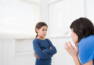 父母讨厌自己的孩子心理正常吗 父母突然不爱自己的孩子是什么原因