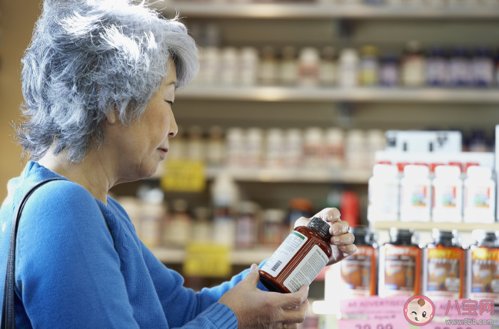 为什么老人爱买保健品 怎么解决老年人买保健品被骗的问题