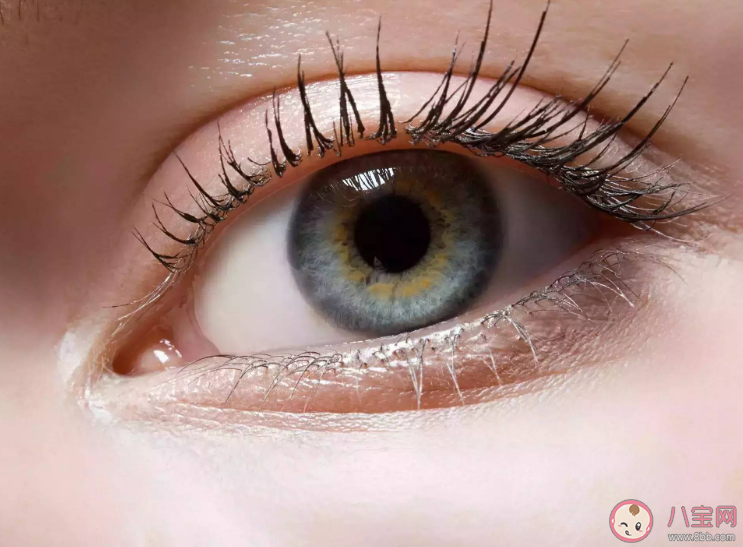 为什么有些人的眼睛那么迷人会放电 怎么保护眼睛