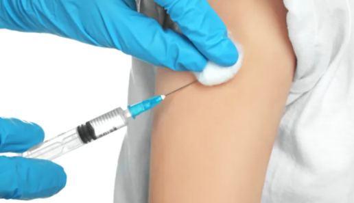 接种新冠疫苗为什么要观察半小时 接种后哪些反应是正常的