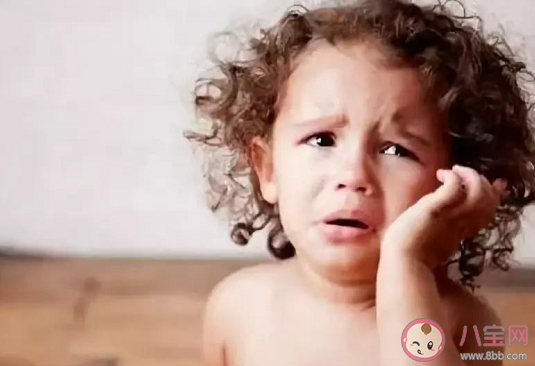 经常给宝宝掏耳朵会致癌吗 几岁小朋友可以掏耳朵