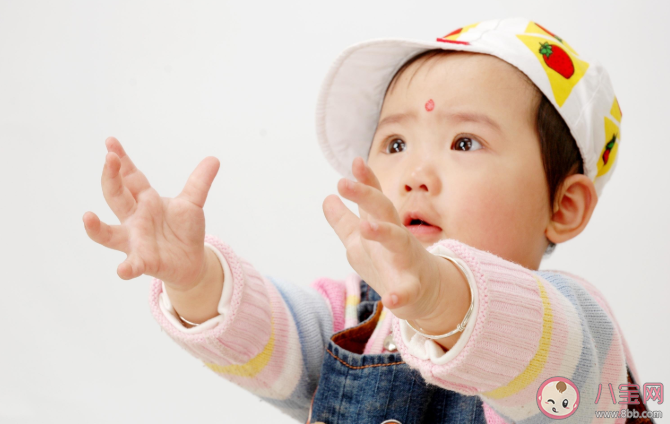 婴儿期耳聋会直接影响沟通能力吗 怎么和婴儿期孩子沟通交流
