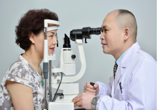 高度近视还能不能做白内障手术 如何有效预防白内障