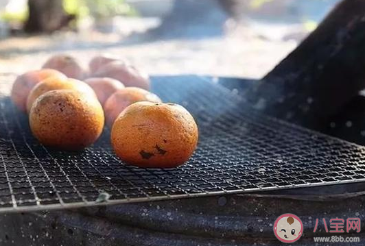 咳嗽烤箱烤橘子还是用火烤好 咳嗽吃烤橘子能止咳吗。