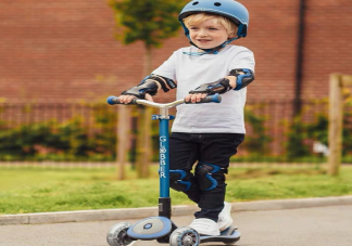 扭扭车滑板车平衡车哪一种更适合孩子玩 孩子玩平衡车的利弊