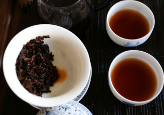 普洱生茶和熟茶怎么区分 普洱茶是生茶好喝还是熟茶好喝