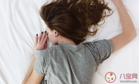 年轻人的睡眠障碍有哪些表现 引起睡眠障碍的原因