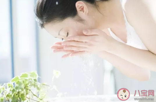 鼻腔冲洗到底能不能治疗鼻炎 鼻腔冲洗器有用吗