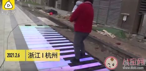 杭州能弹出钢琴曲的人行道在哪 孩子学钢琴有哪些好处