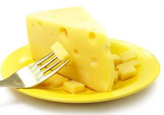 奶酪含钙高能完全代替宝宝喝的奶吗 奶酪的含钙量有多少