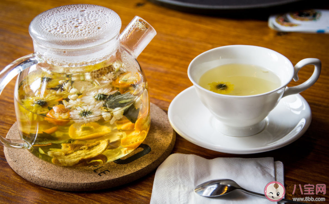 菊花茶|泡好的菊花茶变绿了还能喝吗 菊花茶可以每天长期喝吗