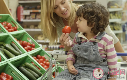 带孩子逛超市有哪些好处 在超市如何正确教育孩子