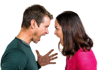 夫妻吵架父母应不应该干涉介入 夫妻吵架父母插手好吗