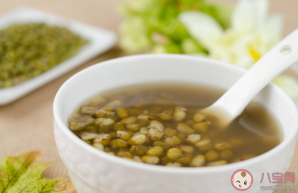 煮开花的绿豆汤和没煮开的有什么区别 绿色和红色的绿豆汤哪种最消暑