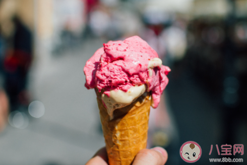 怎么预防吃冰淇淋头痛 夏天怎么健康吃冷饮