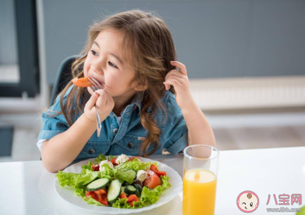 孩子不爱吃蔬菜能多吃水果代替吗 怎么让孩子接受吃蔬菜