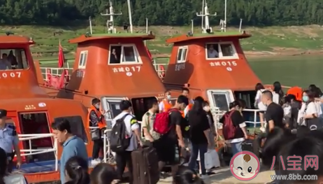 重庆一中学高三学生坐船赶考 为什么是坐船赶考