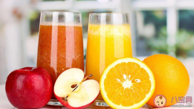 鲜榨果汁和复原果汁哪个更健康 喝果汁还不如直接吃水果