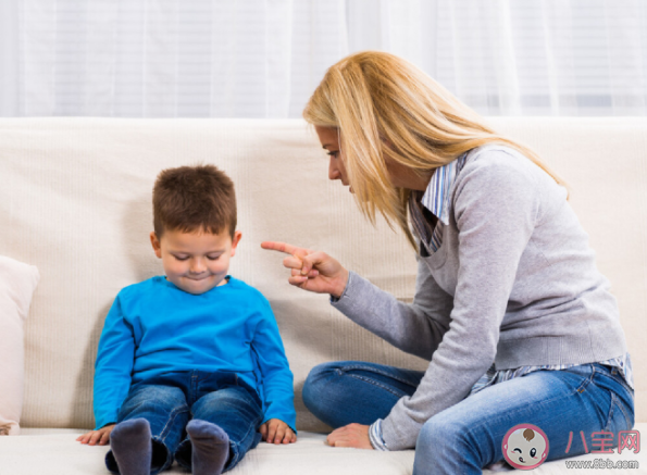 父母|父母过度干预对孩子有什么影响 家长如何学会放手