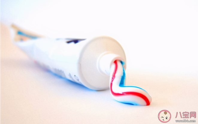 美白牙膏是收智商税吗 美白牙膏作用原理是什么