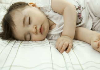 晚安小故事《我可以自己睡觉》 怎么让孩子一个人乖乖睡觉