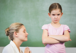 孩子发脾气时该对抗管教吗 孩子有情绪怎么办