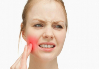 吃冰棍的时候牙齿酸痛需要看牙医吗 一吃冷的就牙齿酸痛什么原因