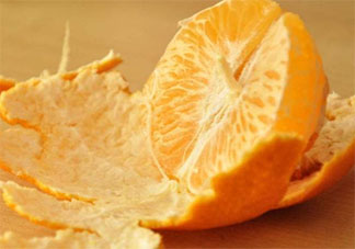 橘子皮能不能用来洗脸 橘子皮有什么用处和功效