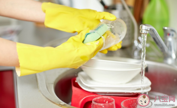 洗餐具|洗餐具有哪些错误清洁方式 怎么洗碗避免健康问题