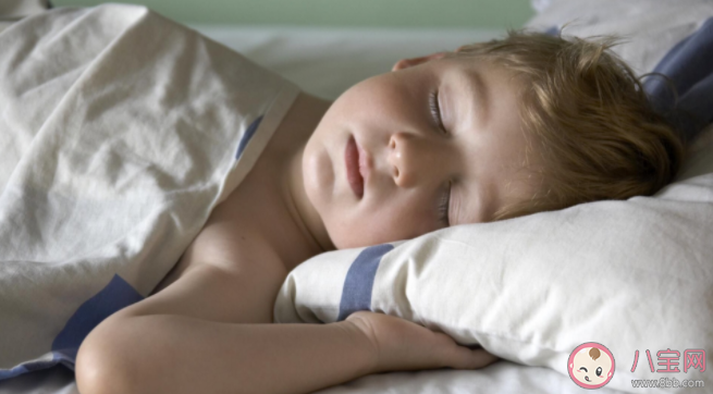 晚上叫醒孩子上厕所会影响睡眠吗 想让宝宝不起夜家长需要注意什么