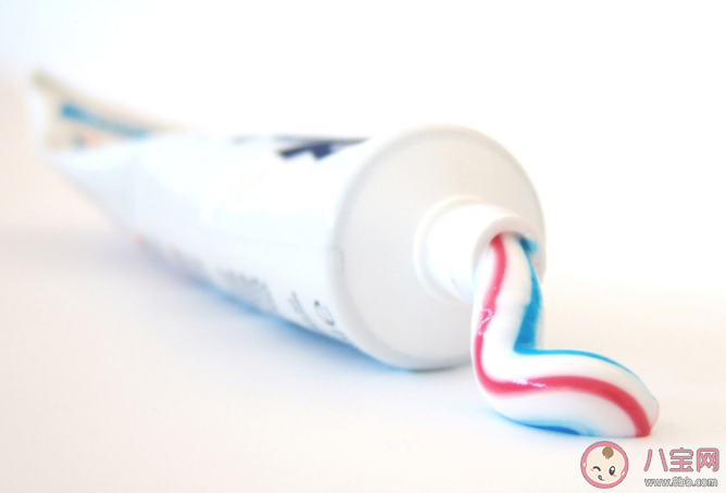 牙膏有哪些成分不要买 不同牙膏种类怎么选