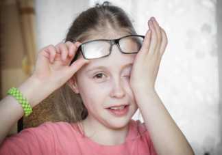 不同年龄段怎么防控近视 预防近视越早越好